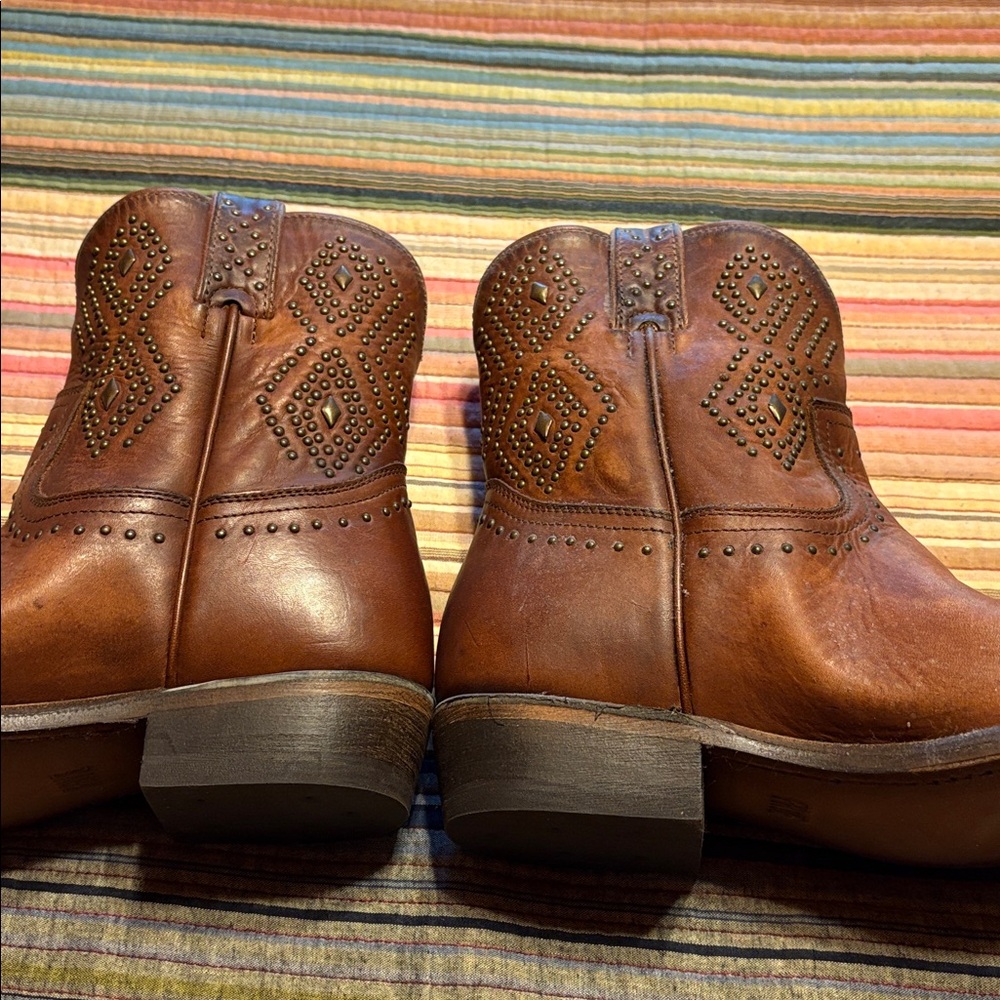 Frye Studded Boots! Size 8 . Rust Brown